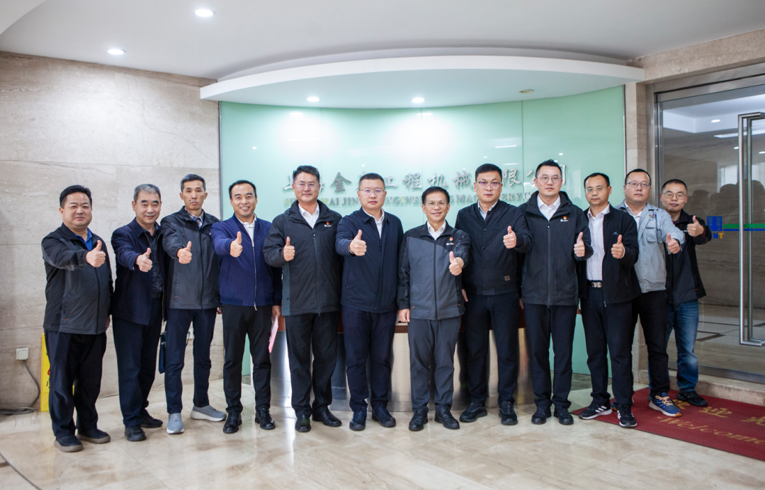 深化合作 共绘蓝图—— 中国水电基础局调研上海九游会工程机械有限公司