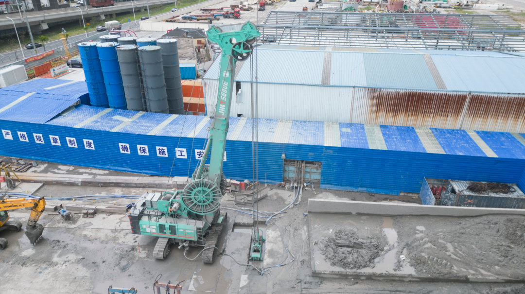 地下连续墙施工迈入绿色装备新旅程 ——九游会SG80E电动抓斗