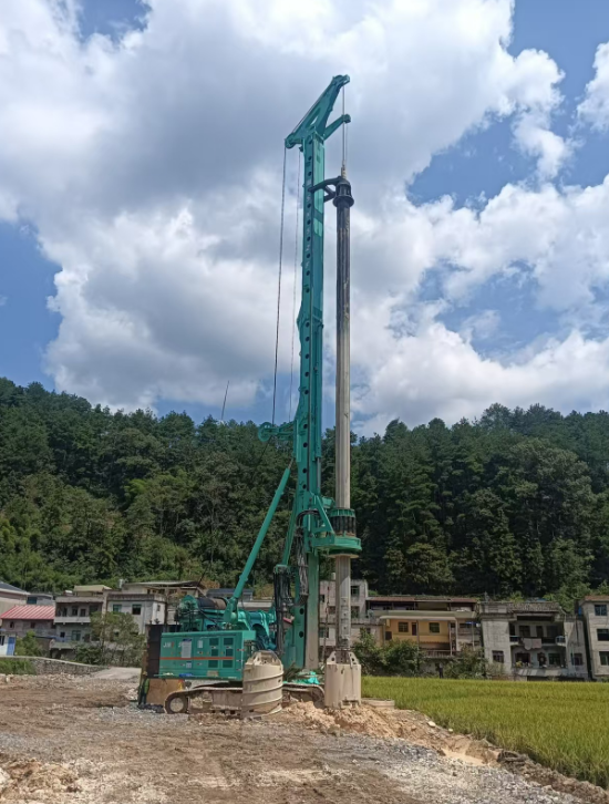 逆势而上，上海九游会大型旋挖钻机凭实力破局基建寒冬